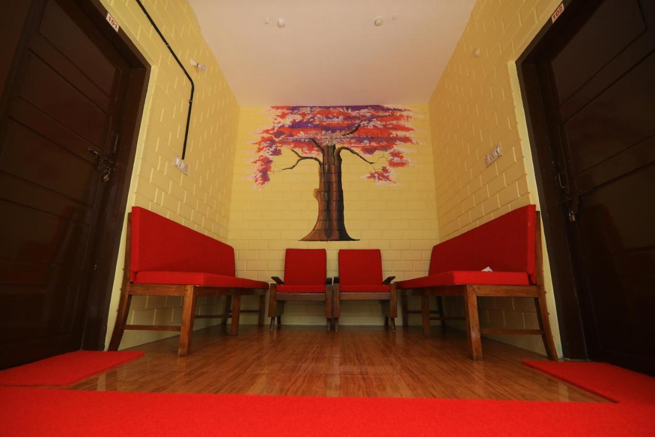 Cloud Nine Inside Hotel Varkala Exterior photo